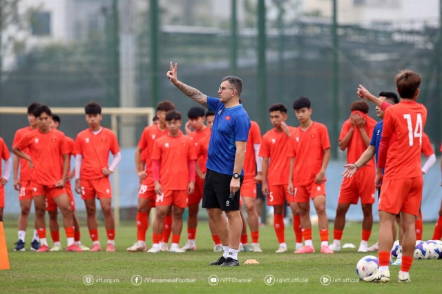 Việc triệu tập 7 cầu thủ mới nhất từ U16 PVF lên đội tuyển U16 Việt Nam